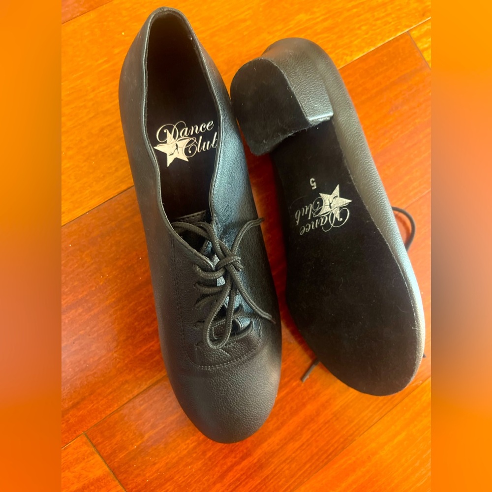 Ballroom Women practice dance shoes 71/2    (European 5)Brand new
